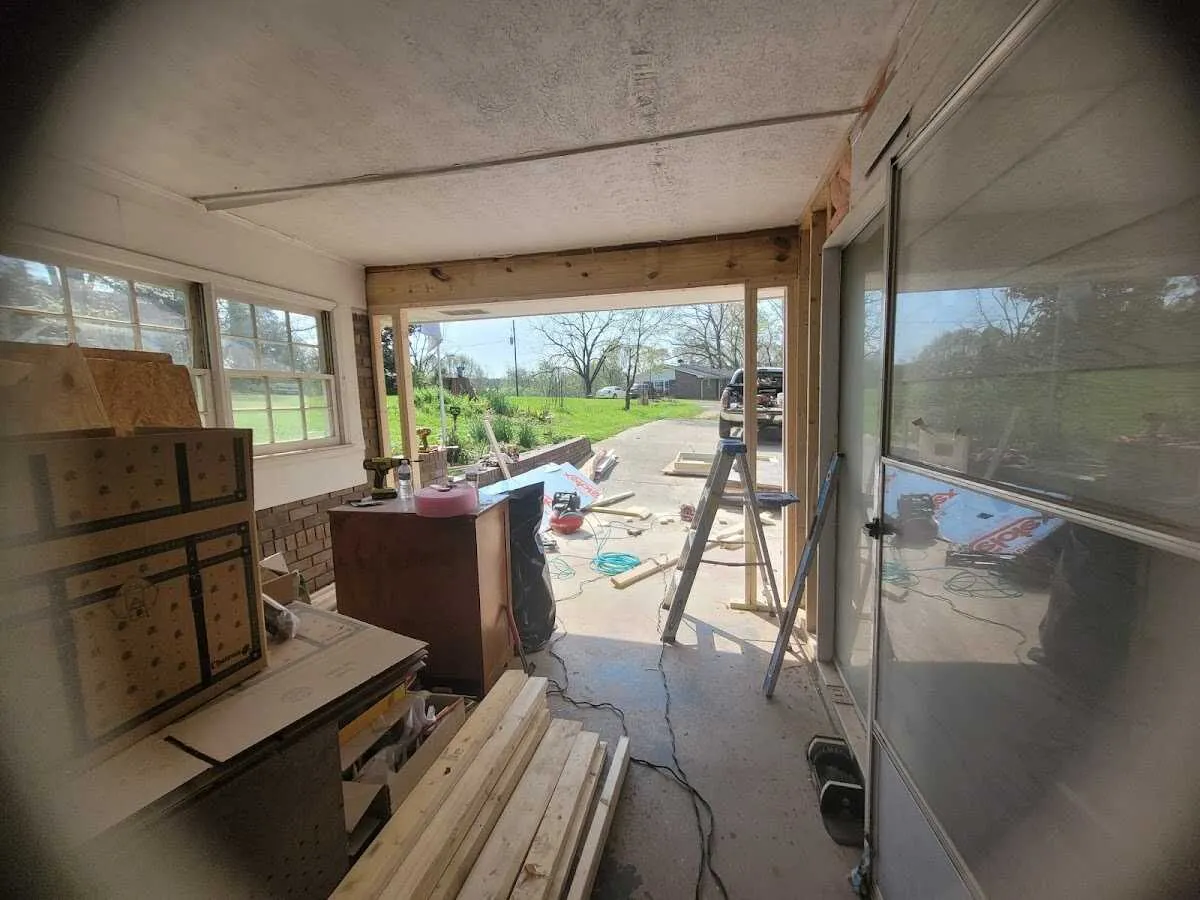 Air movers and dehumidifier for Drying & Dehumidification in Mount Zion